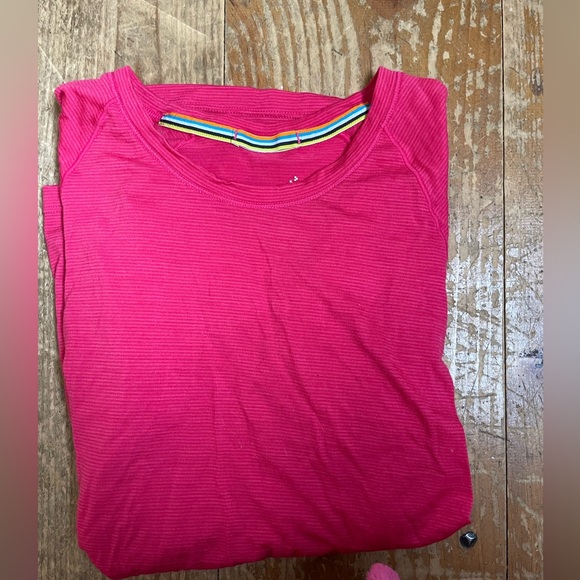 Smartwool Merino 150 Baselayer Pattern Short Sleeve Women's, Potion Pink, Small - Picture 2 of 2